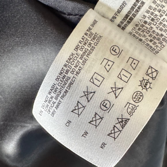 Women's Classic Gray Trench Coat - Picture 8 of 11